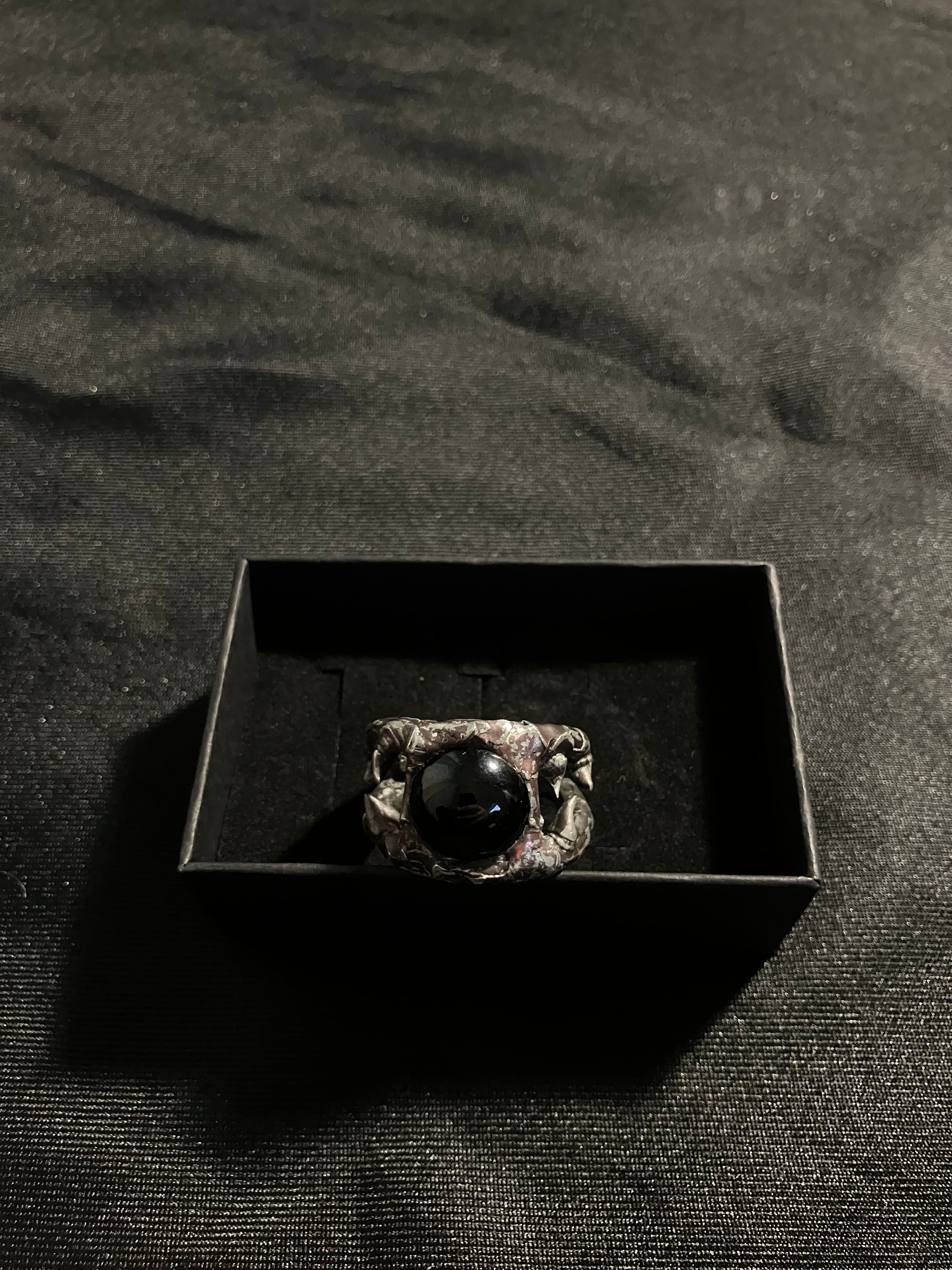 Black Porcelan Ring
