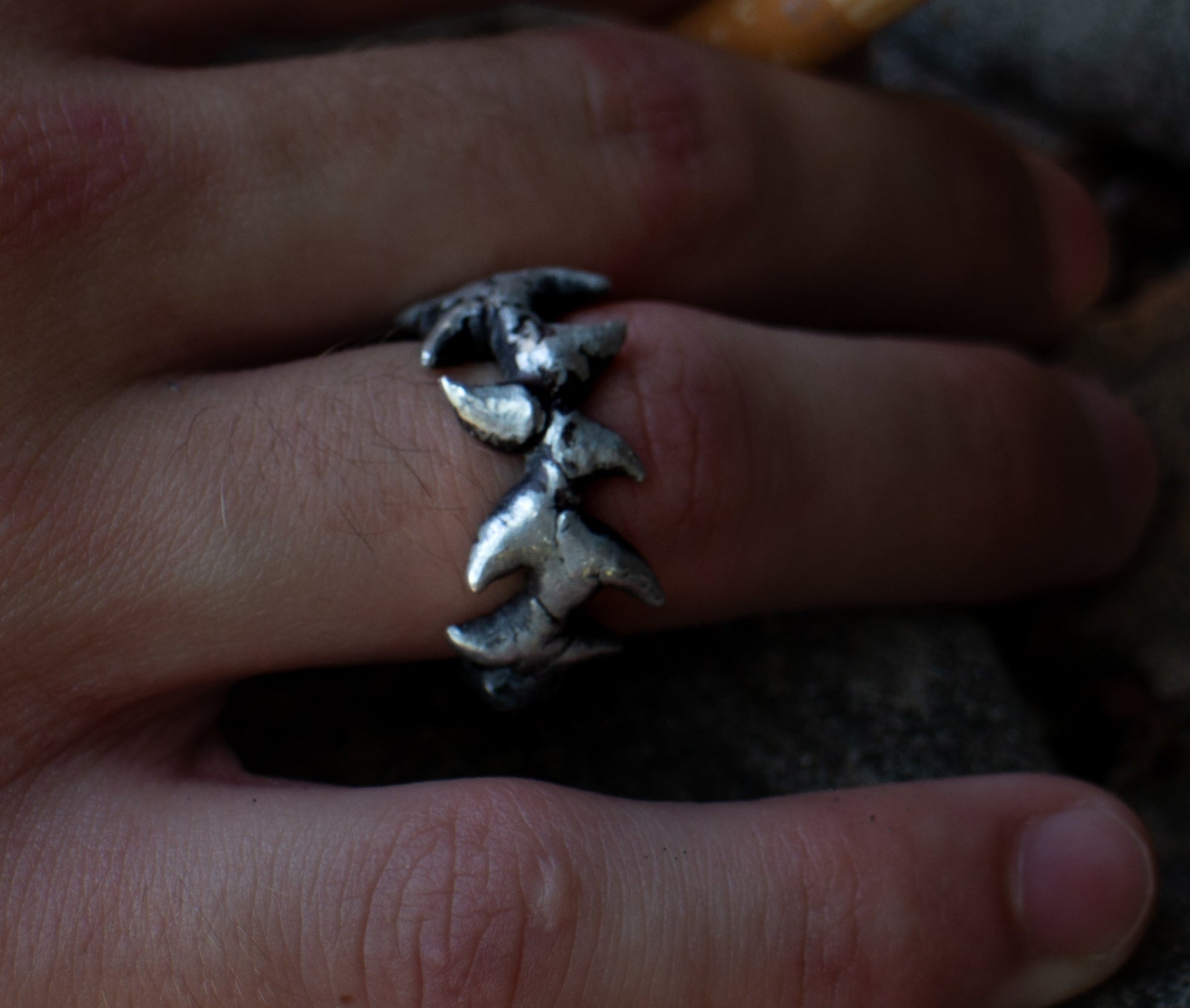 One Line Barbed Ring